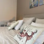 Daire Zentrales Privatapartment Bad Homburg vor der Höhe