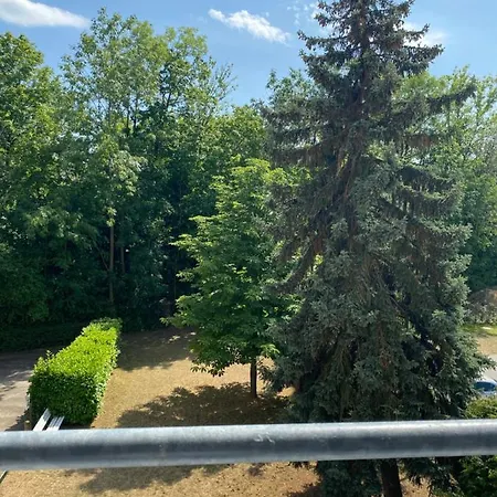 Zentrales Privatapartment شقة